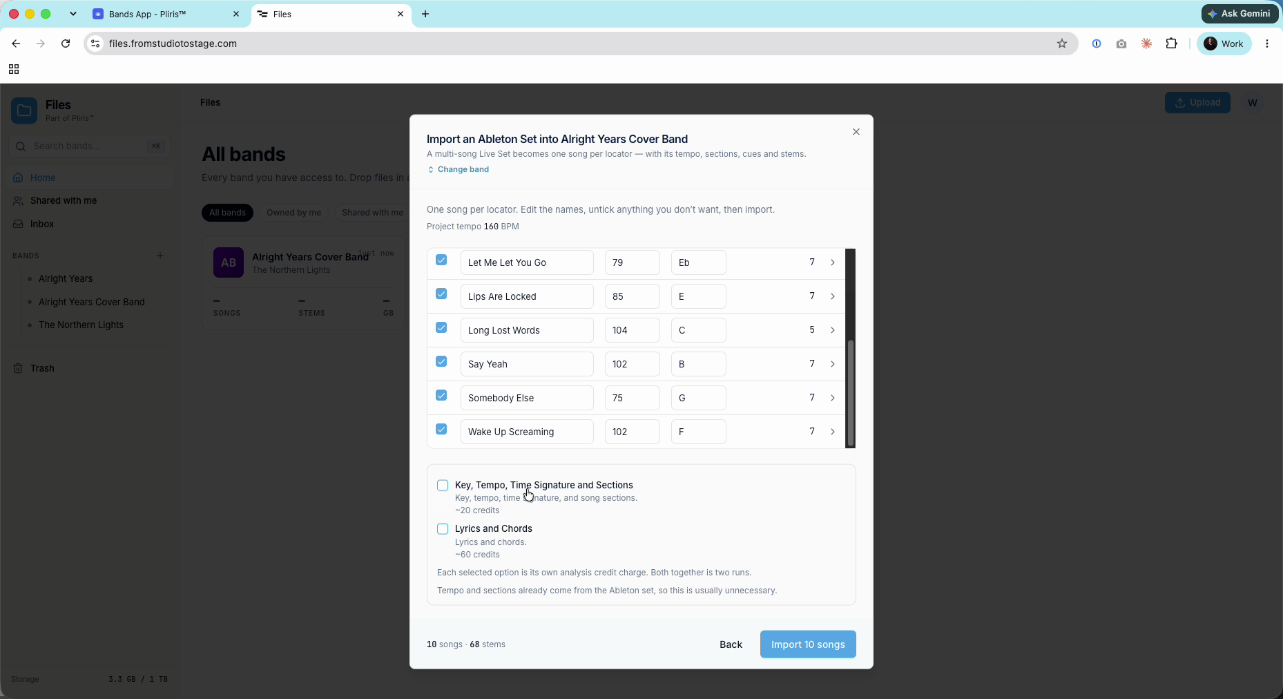The detected songs, one per locator, with the analysis options unticked.